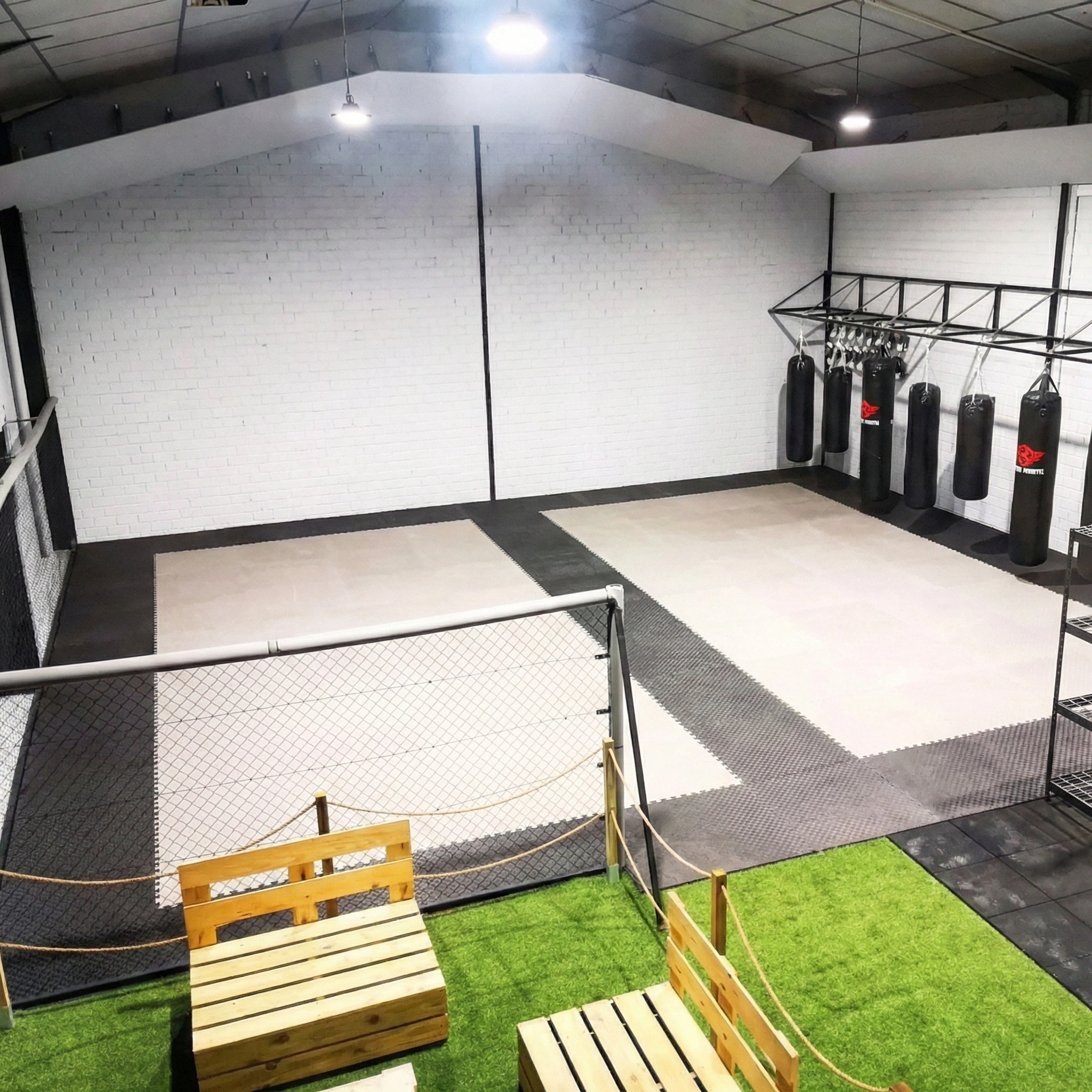 Product Image 9 - Grijs/Zwart